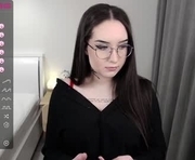 devilish_diamondd is a 18 year old female webcam sex model.