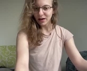 lillybambus is a  year old female webcam sex model.