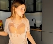 beverlyvega is a 19 year old female webcam sex model.