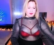 velvetttime is a 24 year old female webcam sex model.