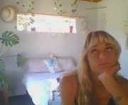 deliciousmonster30 is a 30 year old female webcam sex model.