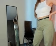 arleighhaimes is a 18 year old female webcam sex model.