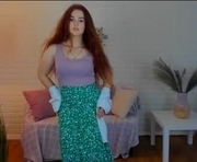 amili_i is a 18 year old female webcam sex model.