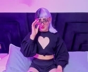 melodybons is a  year old shemale webcam sex model.