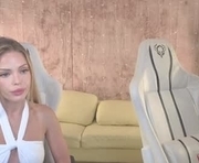 lolla_elegance is a  year old couple webcam sex model.