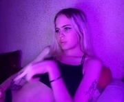 jessikasmithx is a 21 year old female webcam sex model.