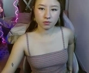 pariis_tay is a  year old female webcam sex model.