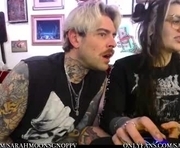 westernmoon is a 31 year old couple webcam sex model.
