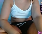 lyrajrose is a  year old female webcam sex model.