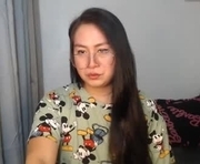 _arah is a 37 year old female webcam sex model.