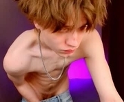 jeffreyue is a 21 year old male webcam sex model.