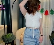elvilune is a 19 year old female webcam sex model.