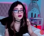 natysnow is a 18 year old female webcam sex model.