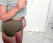 sav_anna is a 18 year old couple webcam sex model.