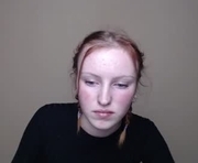 strawberry_ry is a 18 year old female webcam sex model.