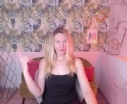 nancy_grace is a 41 year old female webcam sex model.