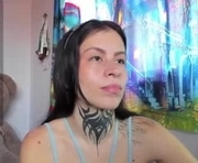 cristal_bubble_ is a 22 year old female webcam sex model.