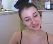 kingkong_my_bf is a 21 year old female webcam sex model.