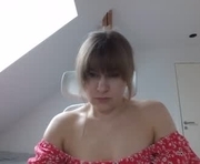 tammyaustin is a 27 year old female webcam sex model.
