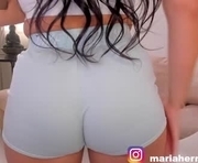 cute_molly18 is a  year old female webcam sex model.