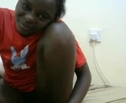 curvyvee is a 20 year old female webcam sex model.