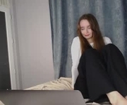 anny_meow is a 20 year old female webcam sex model.