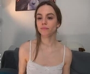 sandrafroze is a 20 year old female webcam sex model.