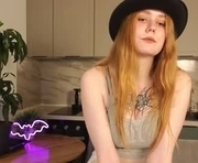 _annhudson_ is a 19 year old female webcam sex model.