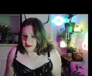 melissa_tay98 is a  year old shemale webcam sex model.