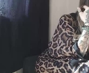 alexandrazaryanova is a 40 year old female webcam sex model.
