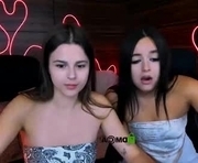 berry_alma is a 20 year old female webcam sex model.