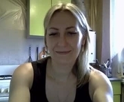 ashleyxhoney is a 39 year old female webcam sex model.