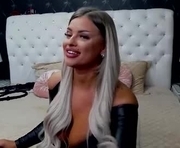 emmamavis is a  year old female webcam sex model.