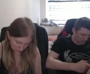 jenisandpeter is a 29 year old couple webcam sex model.