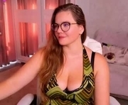 kellielowie is a  year old female webcam sex model.