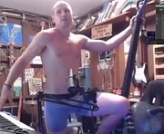 jameswebbscope is a  year old male webcam sex model.