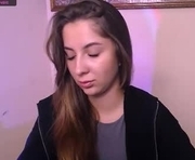 _oliviax_ is a 19 year old female webcam sex model.