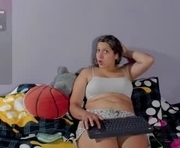 vane_and_zoe is a 18 year old couple webcam sex model.