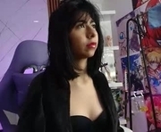 ellie_bloom18 is a 23 year old female webcam sex model.