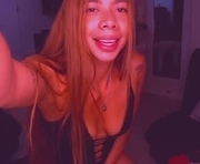 alyssagreen_ is a 22 year old female webcam sex model.
