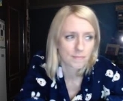 nicekat is a 33 year old female webcam sex model.