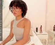 keyla_spencer is a 19 year old female webcam sex model.