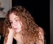 victoriaklein is a 18 year old female webcam sex model.