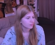 brunet_drama is a 19 year old female webcam sex model.