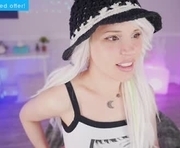 cherrycrush is a  year old female webcam sex model.