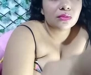 alinson29 is a 29 year old female webcam sex model.