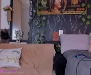 avril_jackson is a 25 year old female webcam sex model.