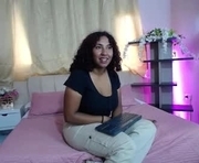 lauraltt is a  year old female webcam sex model.