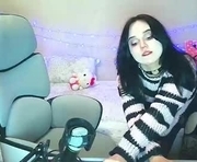 ruby_ripe is a 18 year old female webcam sex model.