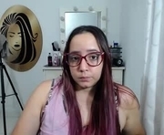 dakota_hot03 is a 20 year old female webcam sex model.